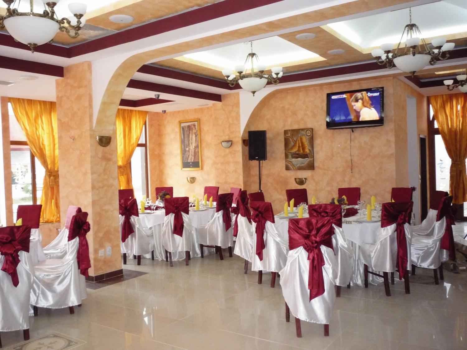 Hotel Sud Giurgiu Bagian luar foto