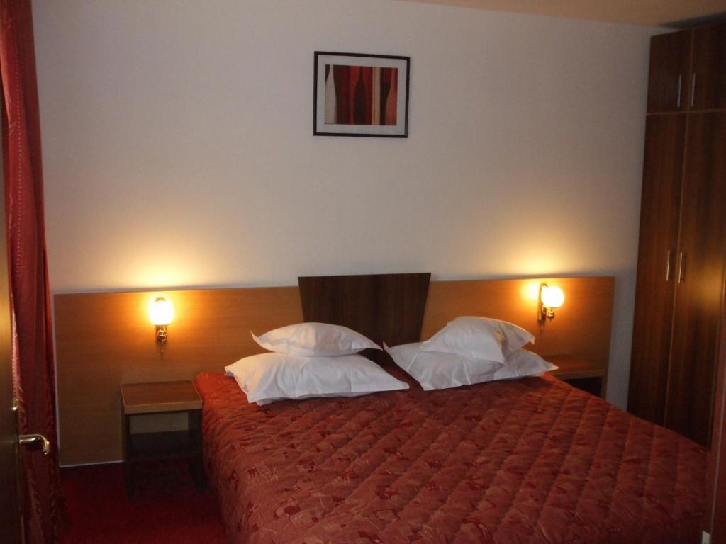 Hotel Sud Giurgiu Bagian luar foto