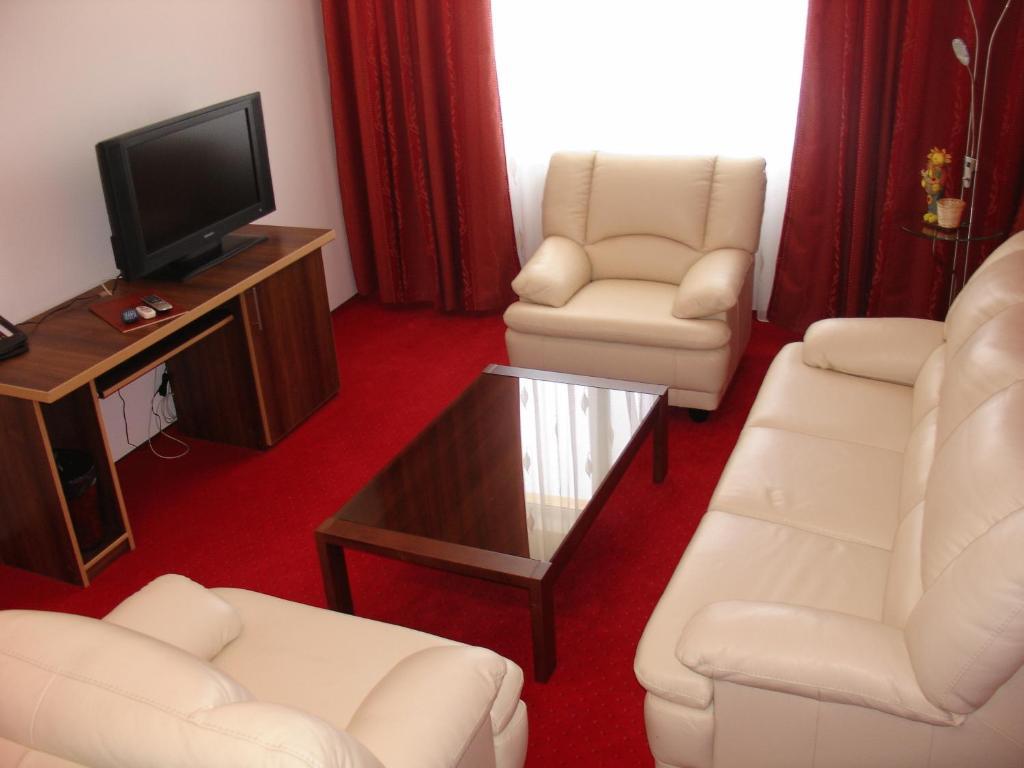 Hotel Sud Giurgiu Bagian luar foto