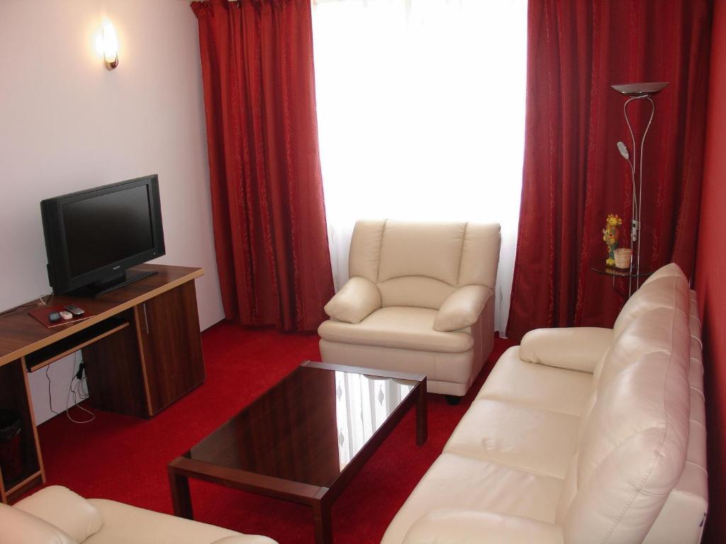 Hotel Sud Giurgiu Bagian luar foto