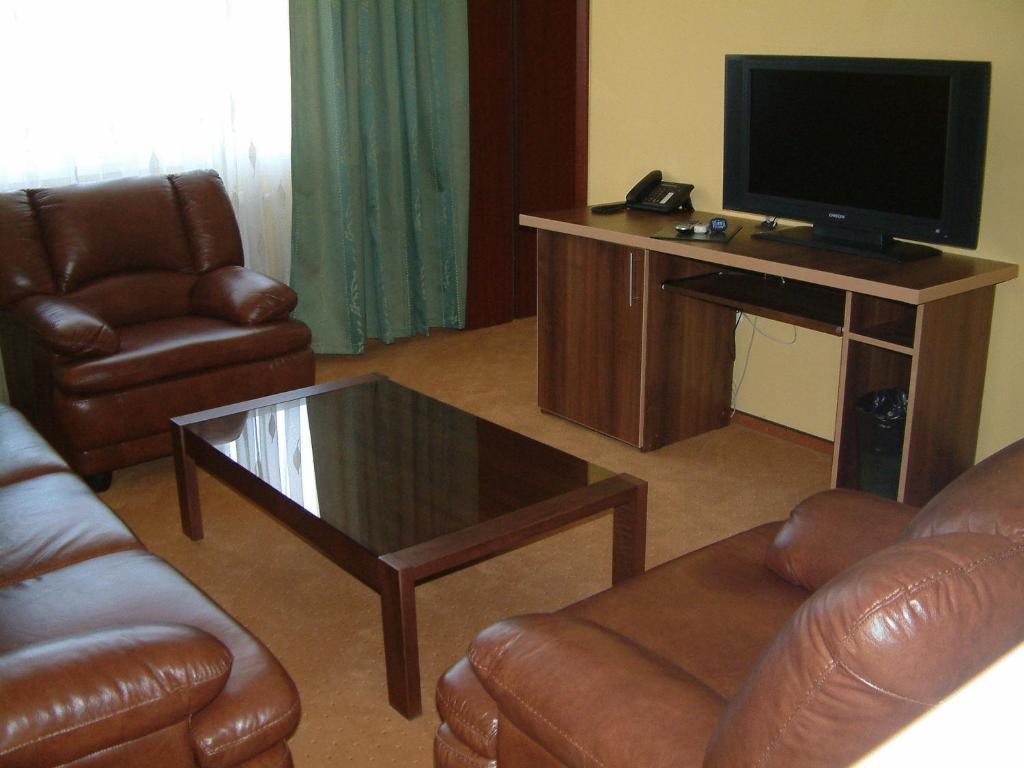 Hotel Sud Giurgiu Bagian luar foto